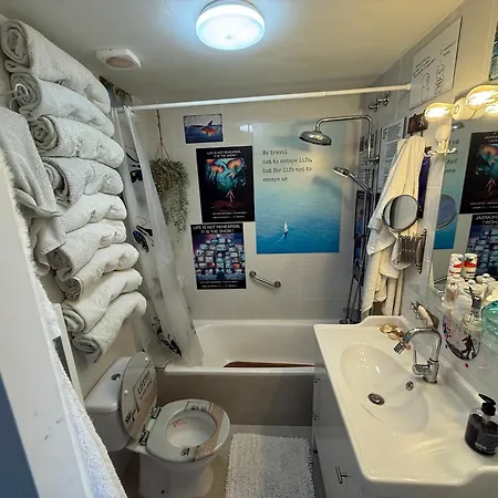 Flat Surrounded By Nature Wifi & Pool & Nearby アパート *