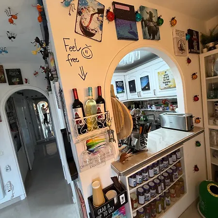 Flat Surrounded By Nature Wifi & Pool & Nearby