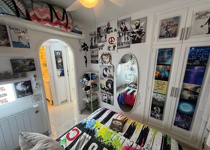 Flat Surrounded By Nature Wifi & Pool & Nearby *