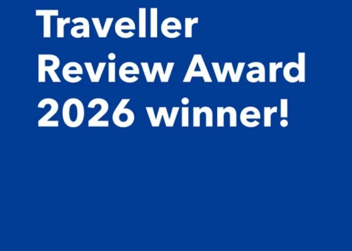 Flat Surrounded By Nature Wifi & Pool & Nearby