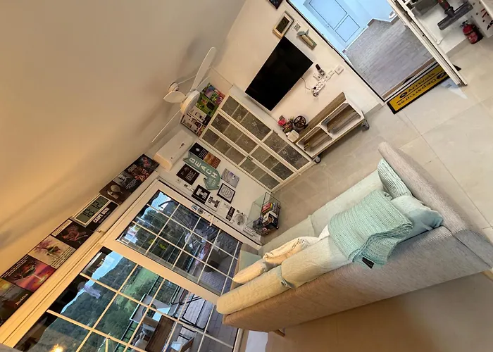 Flat Surrounded By Nature Wifi & Pool & Nearby *