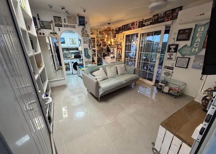 Apartment Flat Surrounded By Nature Wifi & Pool & Nearby *