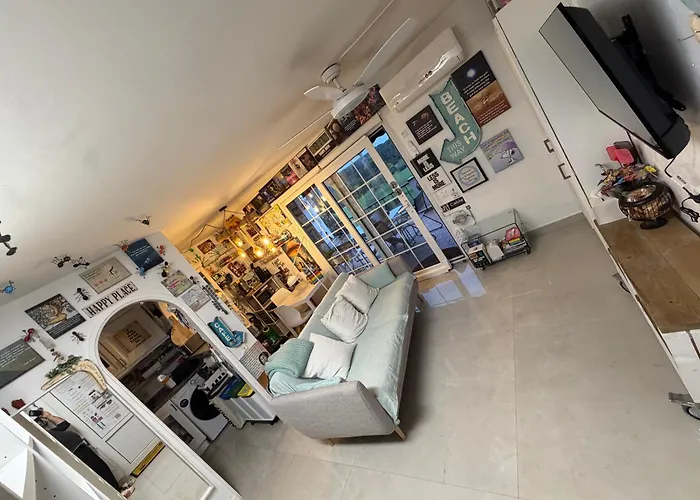 Flat Surrounded By Nature Wifi & Pool & Nearby Apartment