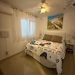 Flat Surrounded By Nature Wifi & Pool & Nearby *