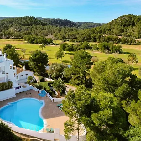 아파트 Flat Surrounded By Nature Wifi & Pool & Nearby