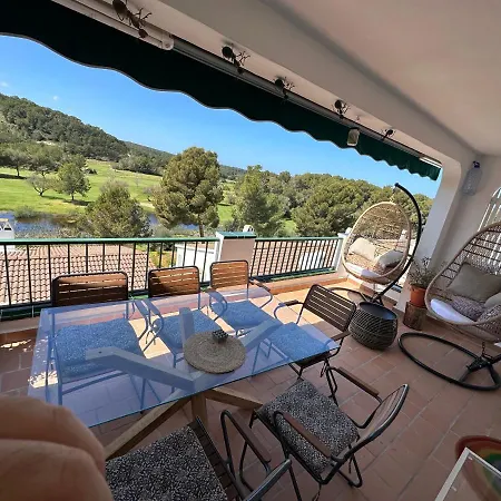Flat Surrounded By Nature Wifi & Pool & Nearby *