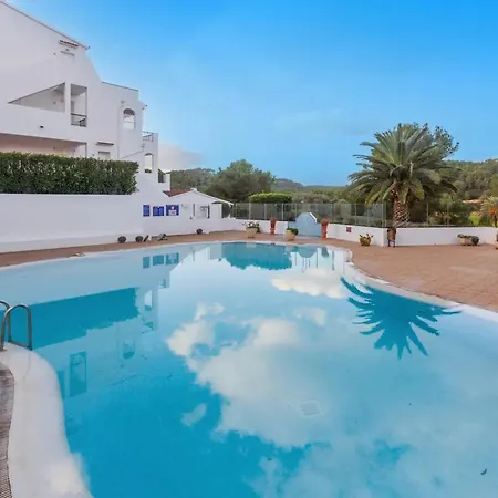 Flat Surrounded By Nature Wifi & Pool & Nearby Appartement