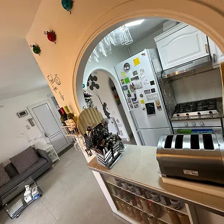 Flat Surrounded By Nature Wifi & Pool & Nearby *