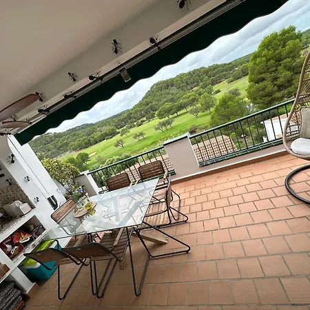 Flat Surrounded By Nature Wifi & Pool & Nearby *
