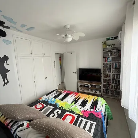 Flat Surrounded By Nature Wifi & Pool & Nearby Apartment *