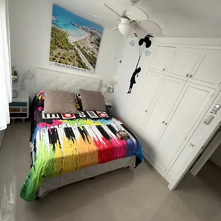 Apartment Flat Surrounded By Nature Wifi & Pool & Nearby