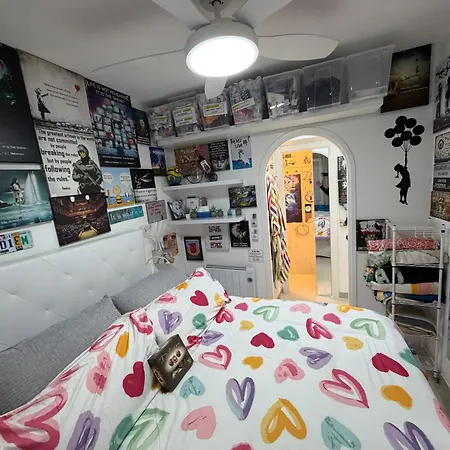 Apartman Flat Surrounded By Nature Wifi & Pool & Nearby *