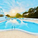 Flat Surrounded By Nature Wifi & Pool & Nearby * 손 파르크